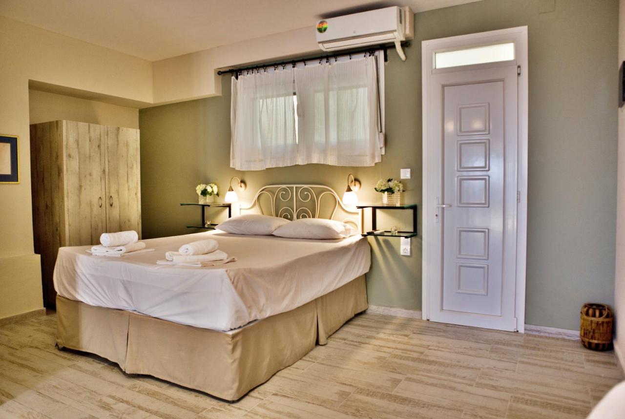 Axion Esti Apartments Skopelos Eksteriør billede