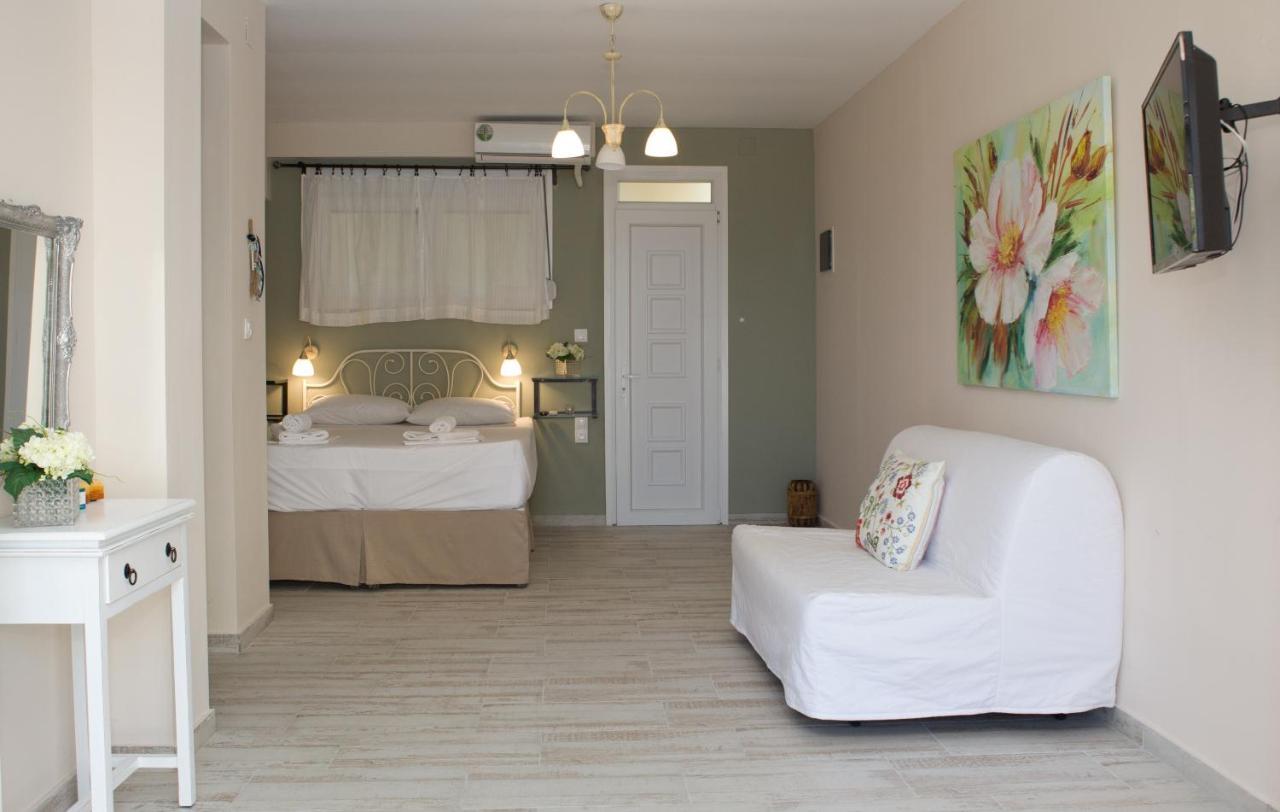 Axion Esti Apartments Skopelos Eksteriør billede