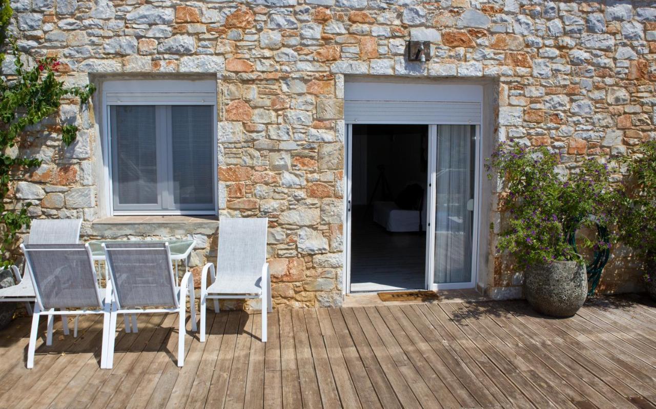 Axion Esti Apartments Skopelos Eksteriør billede