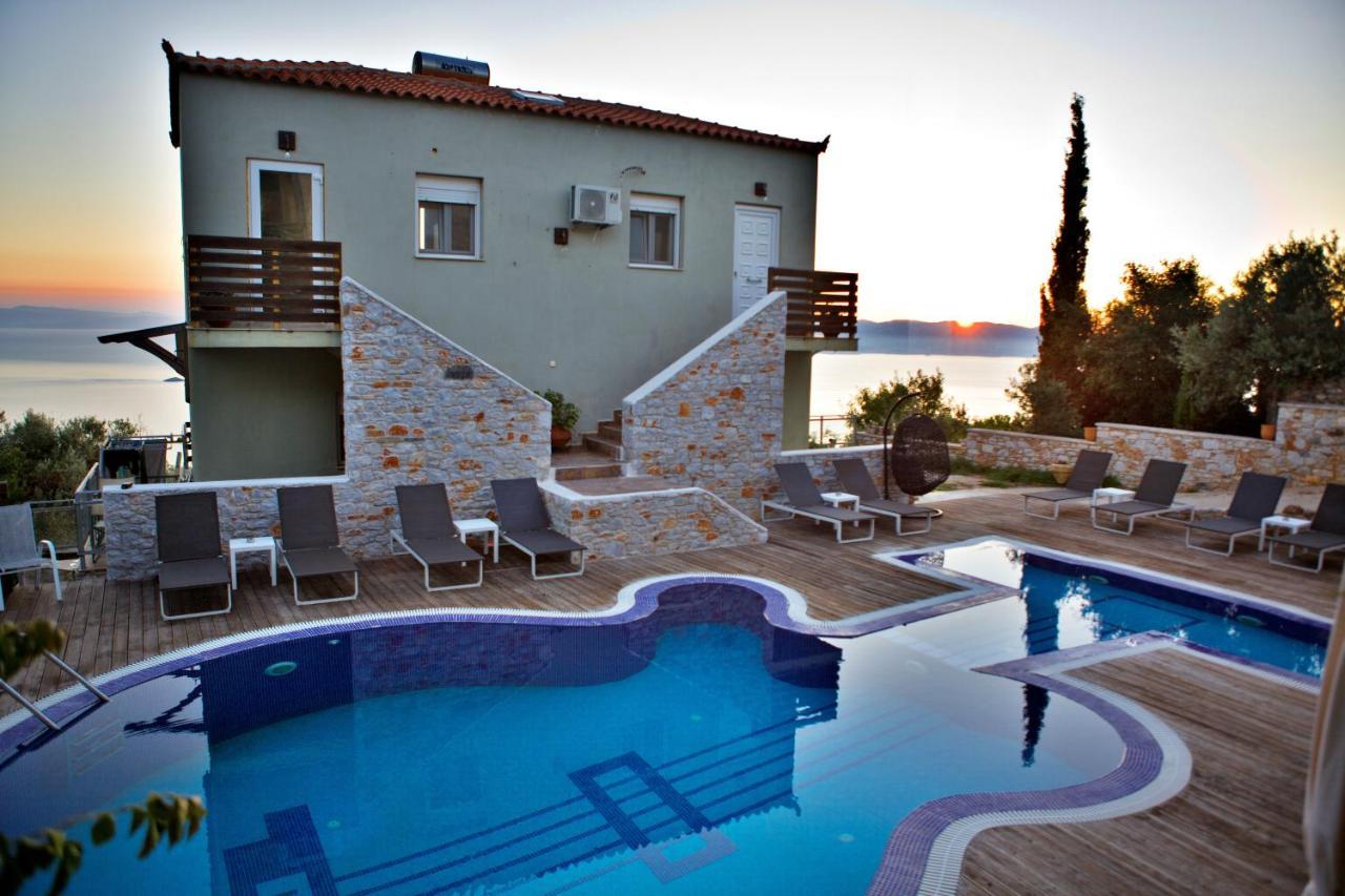 Axion Esti Apartments Skopelos Eksteriør billede