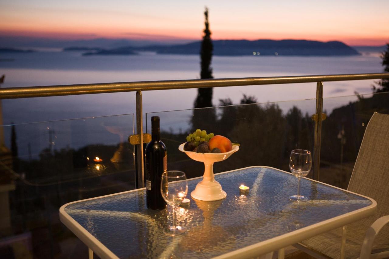Axion Esti Apartments Skopelos Eksteriør billede