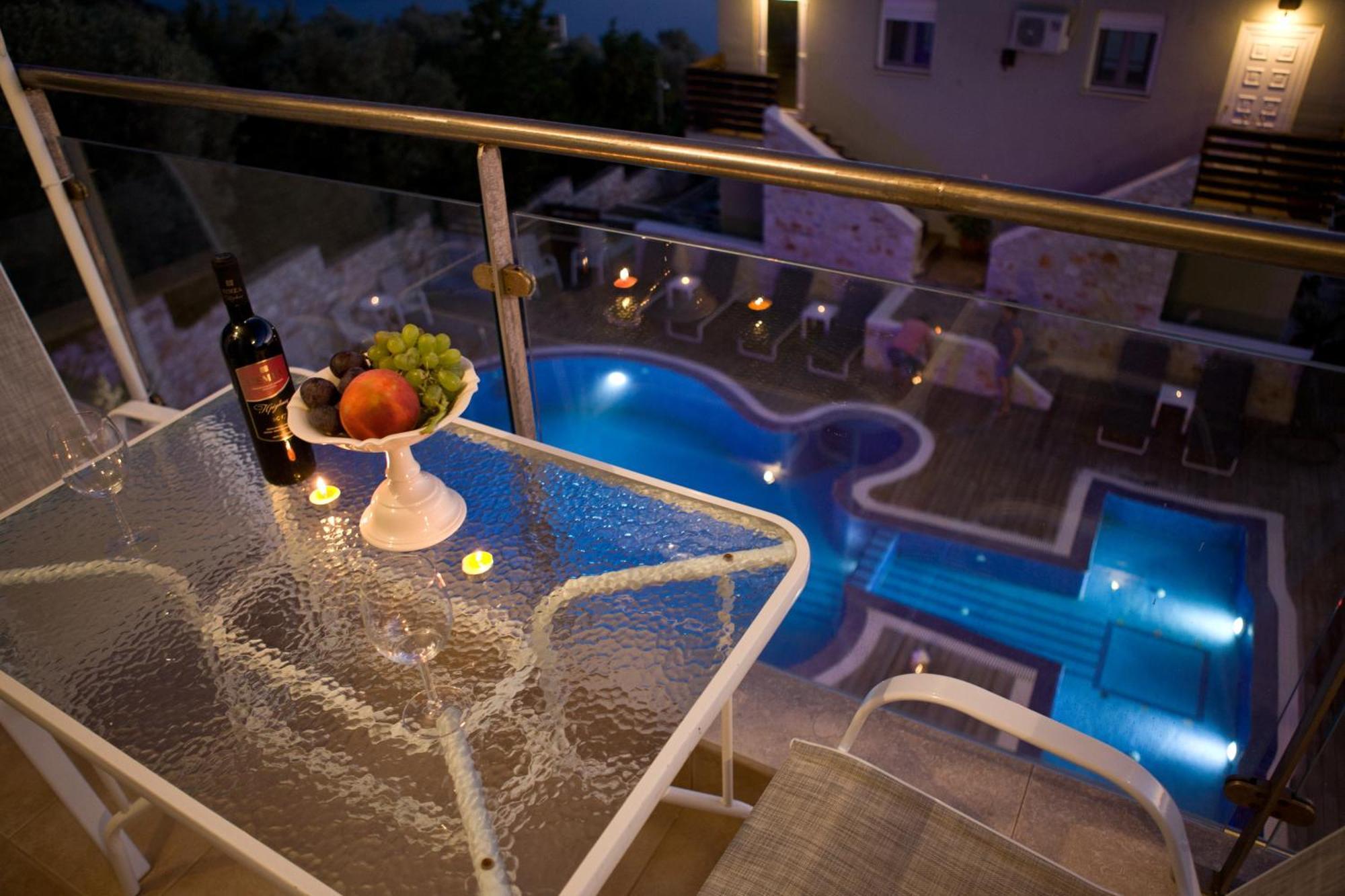 Axion Esti Apartments Skopelos Eksteriør billede