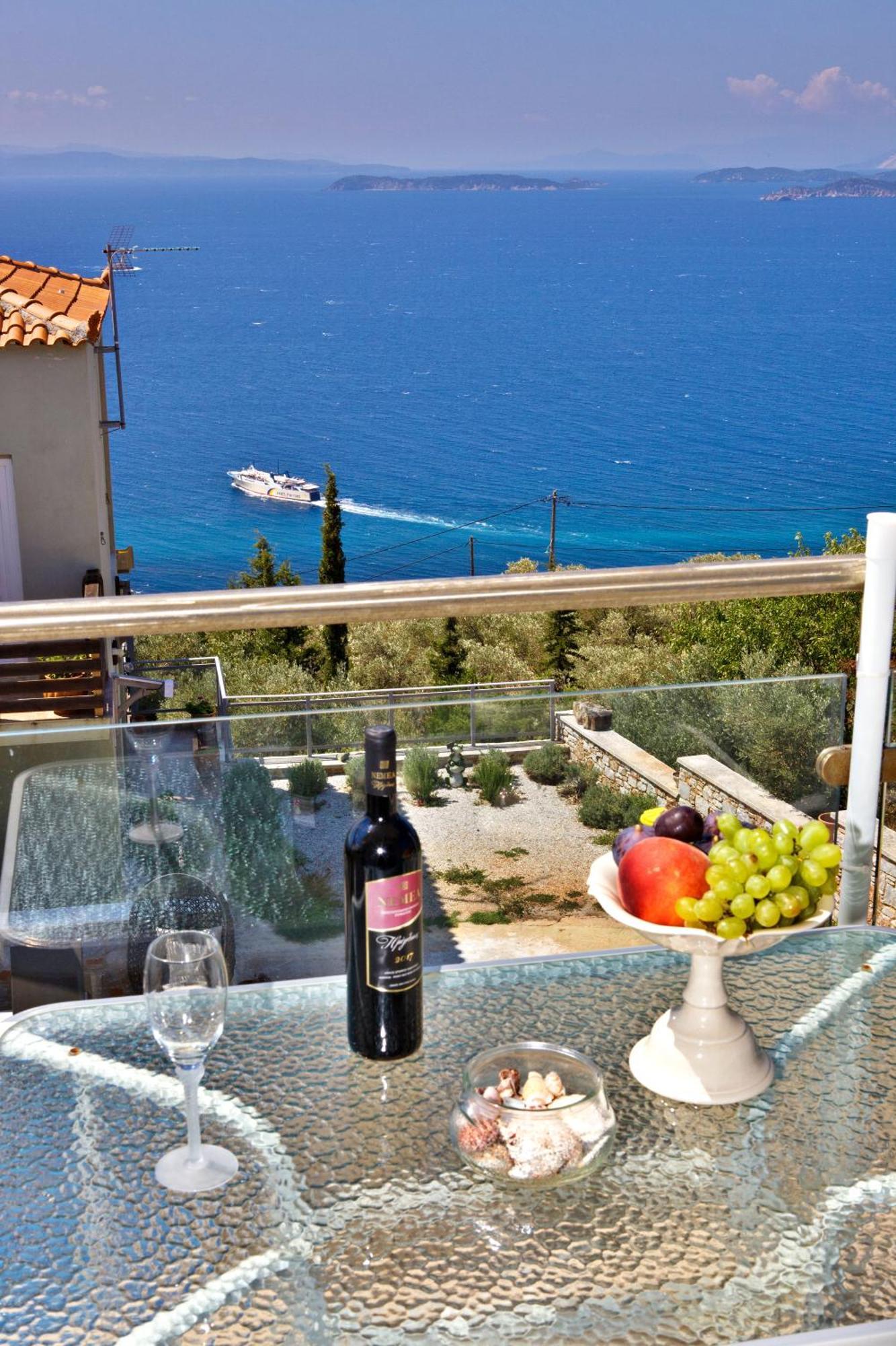 Axion Esti Apartments Skopelos Eksteriør billede