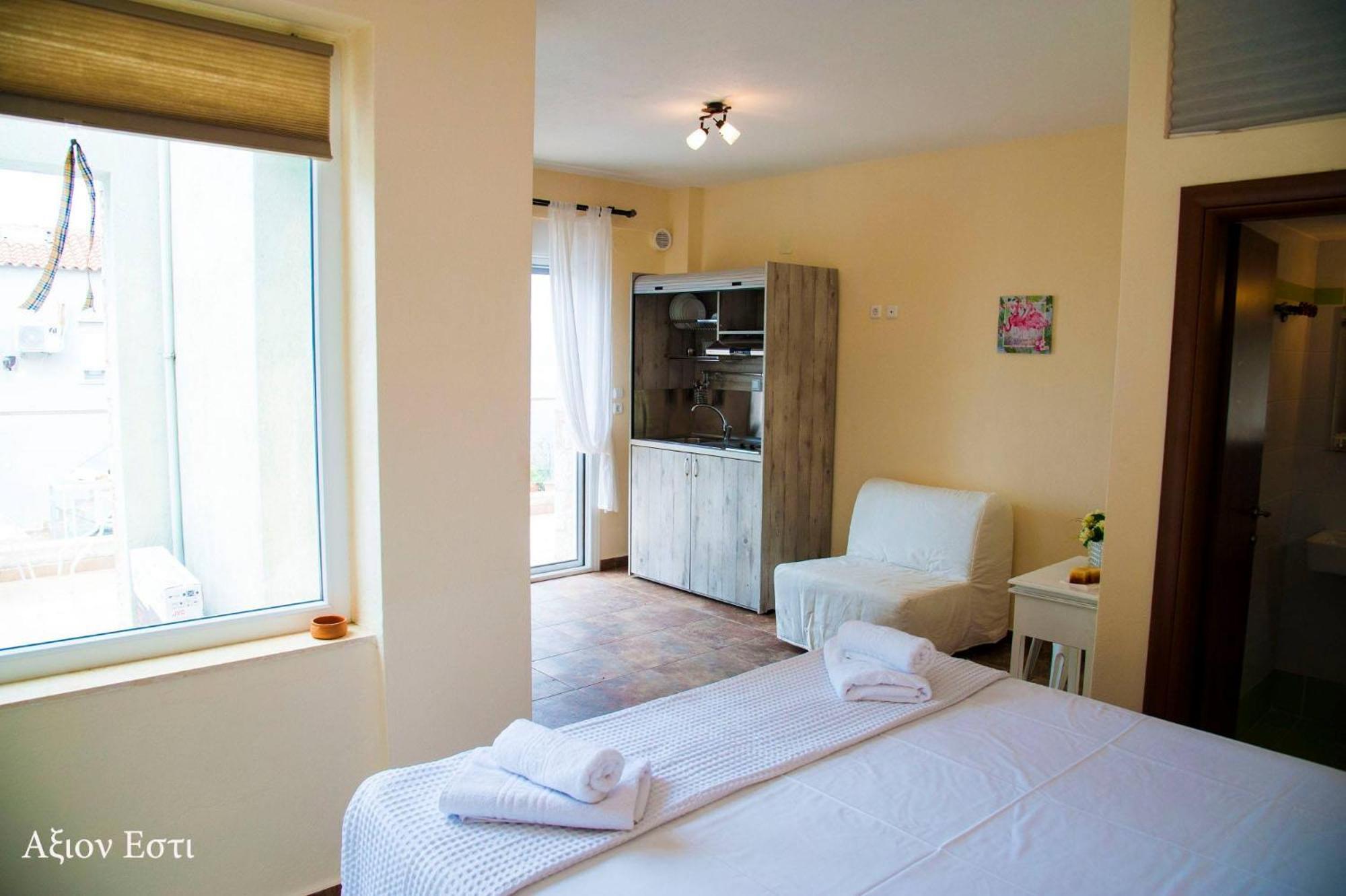 Axion Esti Apartments Skopelos Eksteriør billede