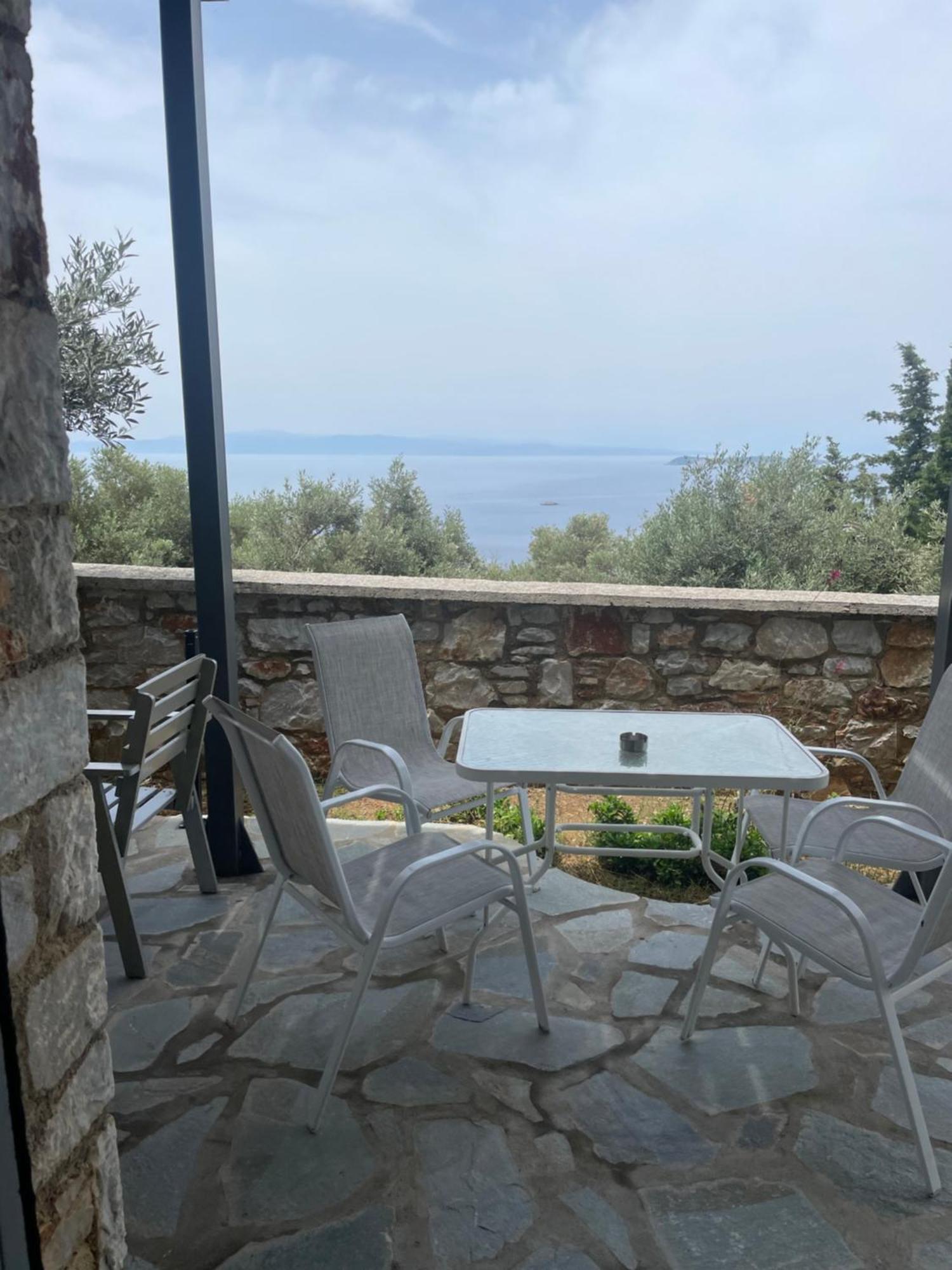 Axion Esti Apartments Skopelos Eksteriør billede